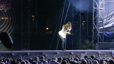 Vesolje veselja z Joss Stone