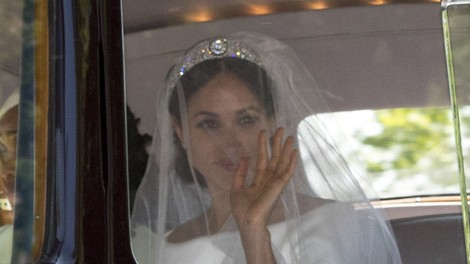 Žalostna zgodba Rolls Roycea v katerem se je na kraljevo poroko pripeljala Meghan Markle