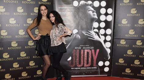 Izjemna Renée Zellweger ujela 'magijo' Judy Garland