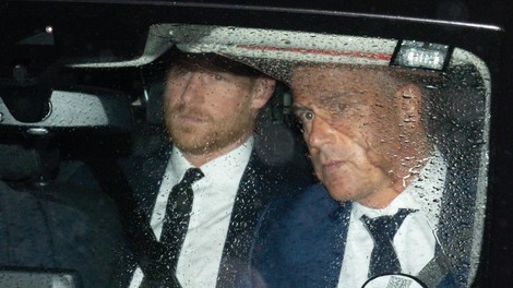 Zdaj je jasno, da je bil princ Harry prepozen, da bi se še lahko poslovil od kraljice Elizabete