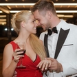 Nastja Gabor tako zapeljiva, kot že dolgo ne, o svojem Luki Basiju pa zdaj pravi tole ...